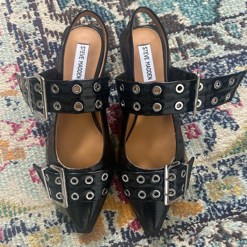 Steve Madden Graya Flats